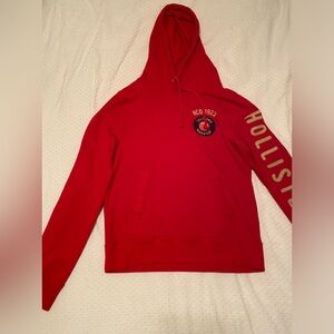 Men’s Red Beach & Surf Hollister hoodie